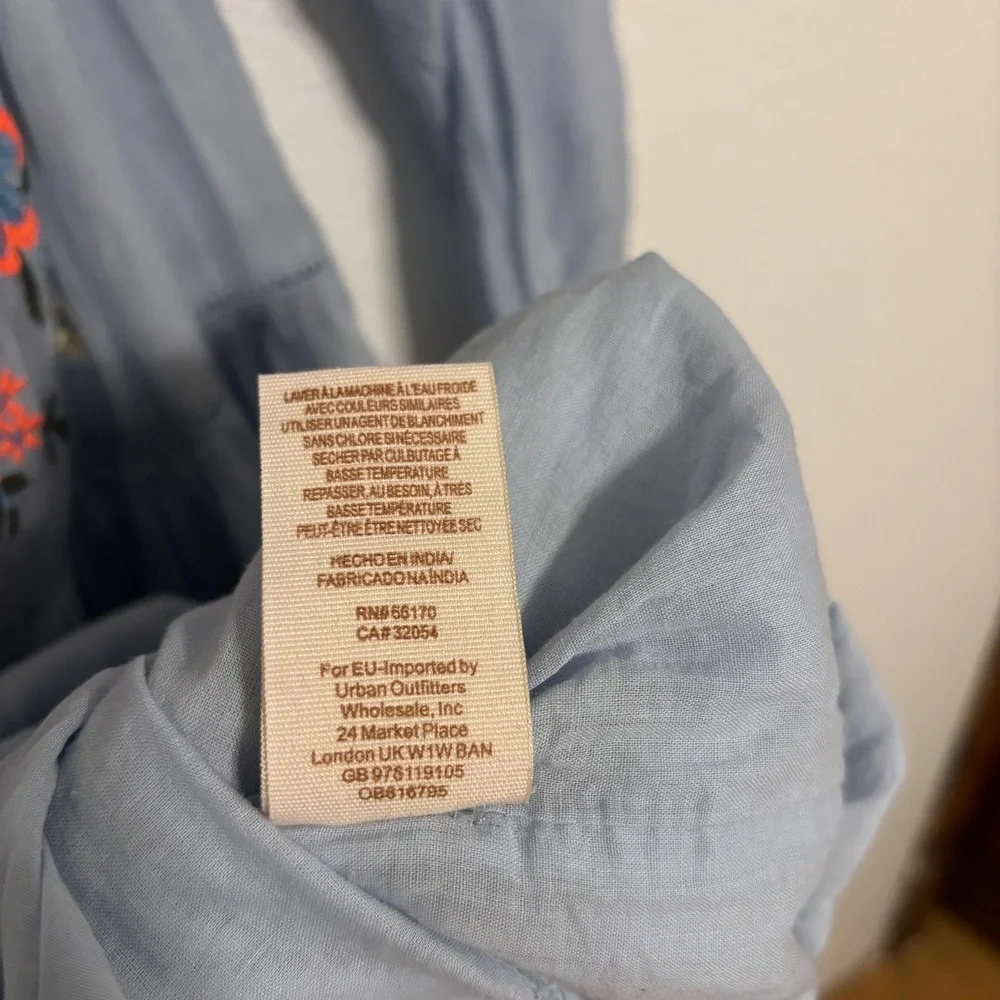 Free People Mini Dress XS Baby Blue Embroidered Off Shoulder Tiered Boho Coastal - Picture 6 of 7